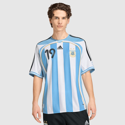 Jersey Argentina 2006 Home Retro Messi 19