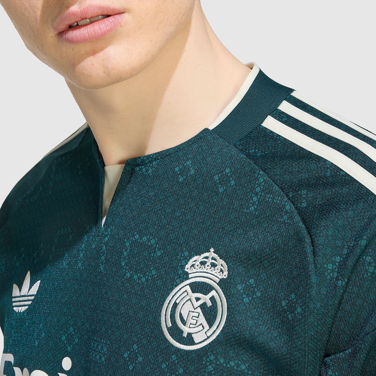 Jersey Real Madrid 2026/27 Home Longsleeve