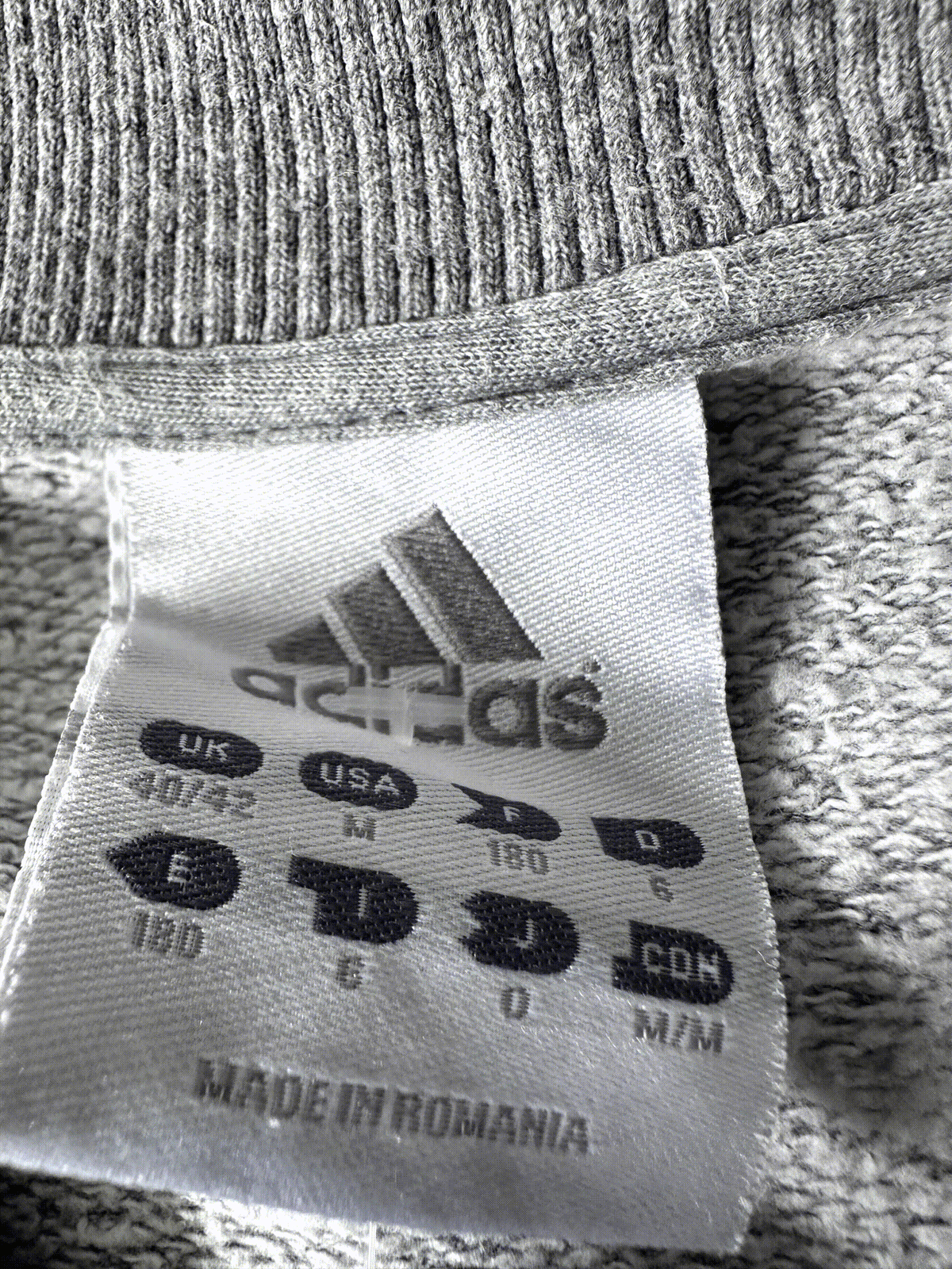 Adidas Retro-Trainingsanzug V2
