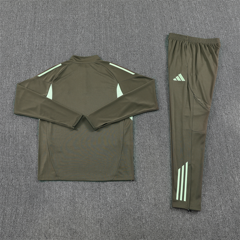 Tracksuit Real Madrid 2025/26